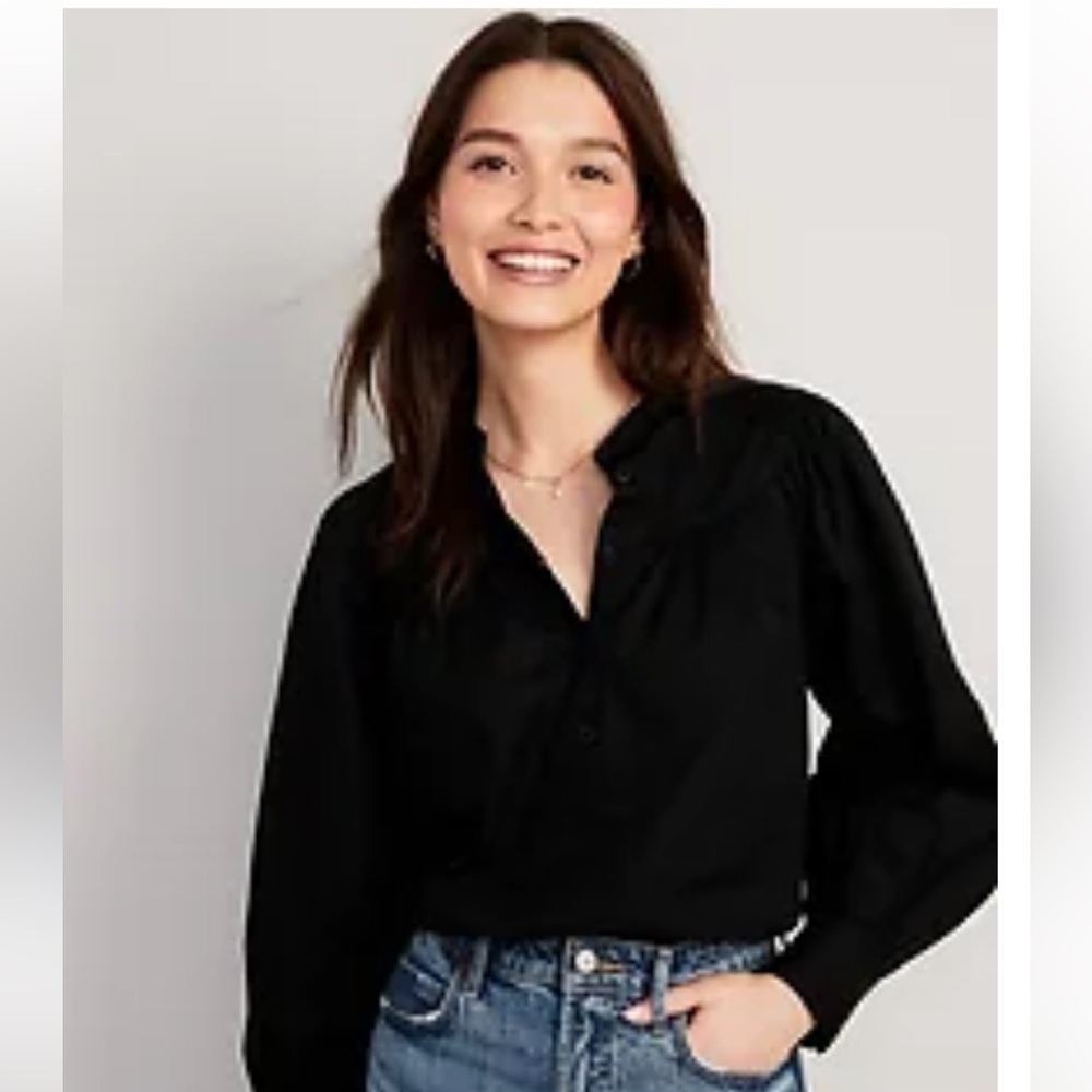 Old navy NWT puff sleeve Henley black, women’s size XL